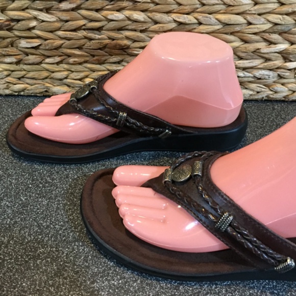 Minnetonka Brown Suede Thong Sandals with Braided Strap - Picture 8 of 15